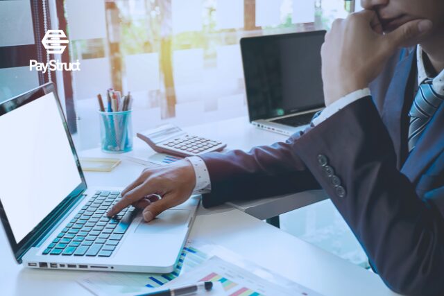 スタッフ教育・運用体制構築