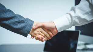 PayStruct（ペイストラクト）が建設業の書類管理・決裁課題を解決