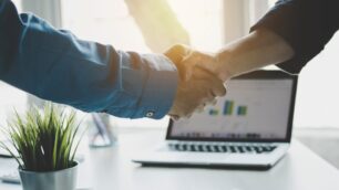 【2025年最新版】建設業の資金調達完全ガイド｜資金繰りの課題と5つの資金調達方法を徹底解説