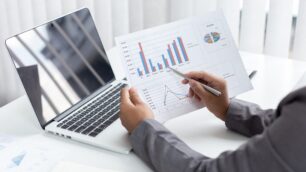 【建設業向け】販売費及び一般管理費（販管費）とは？内訳と削減する方法